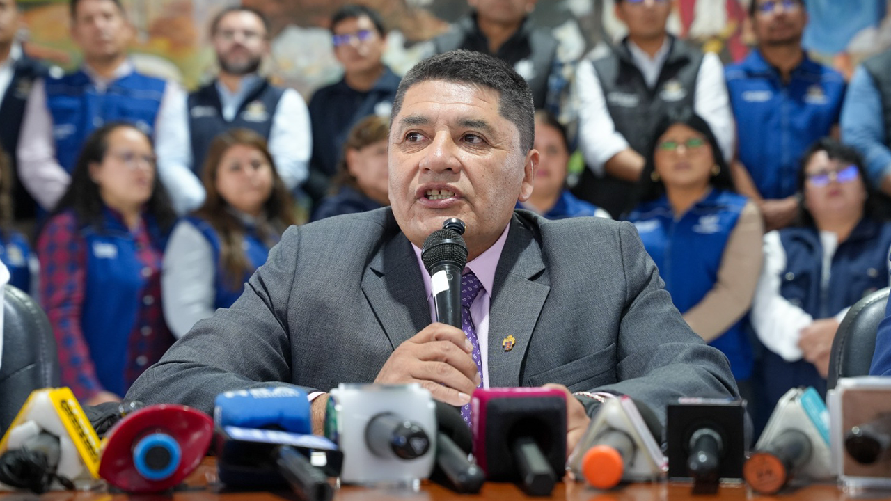 Alcalde Víctor Hugo Rivera dejará cargo si JNE confirma vacancia en Arequipa
